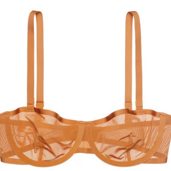NWT CUUP BRA 32F IN CARAMEL - Picture 3 of 6